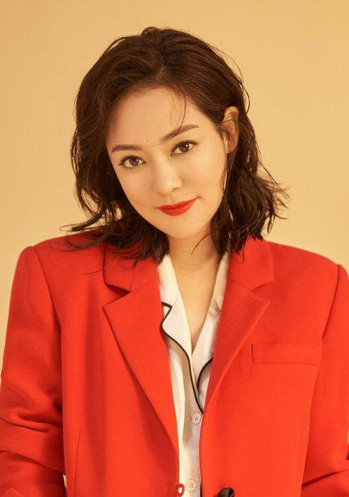 陈佳妍资料,才华横溢的年轻艺术家，绽放独特光彩