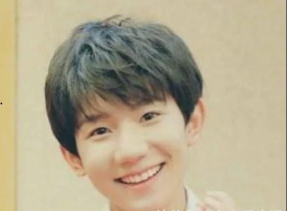 笑起来有梨涡的男明星,揭秘拥有迷人梨涡的帅气男明星风采”