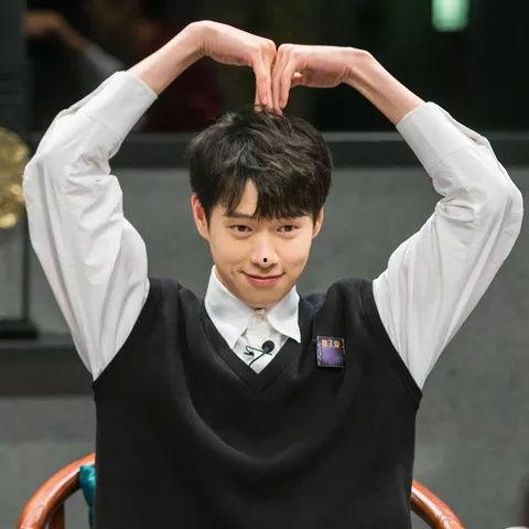 界面娱乐魏大勋,界面娱乐中的璀璨明星