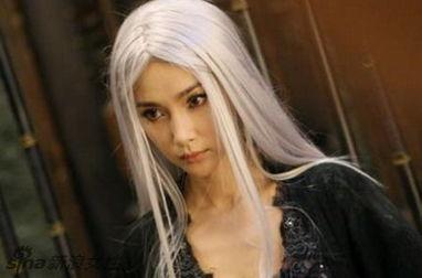 哪些女明星有白发,盘点娱乐圈中那些拥有独特魅力的白发女神